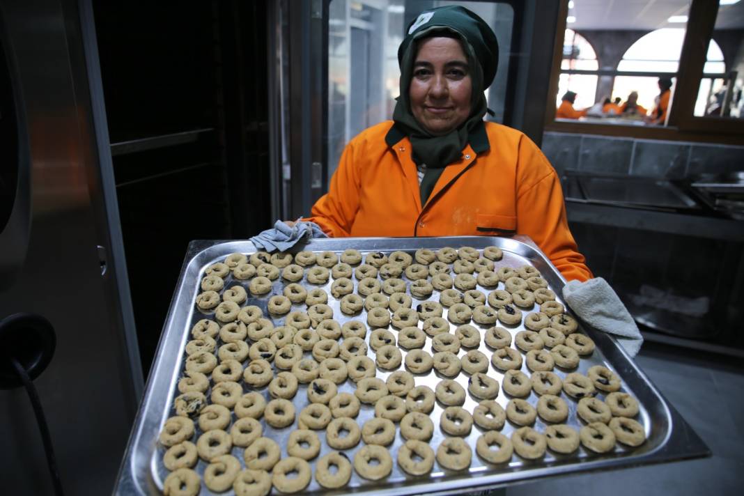 Bölgenin Afiyetle Yenen Lezzeti! Zeytin, Zahter, Rezene ve Zeytinyağıyla Yapıldığında Tadına Doyum Olmuyor 8